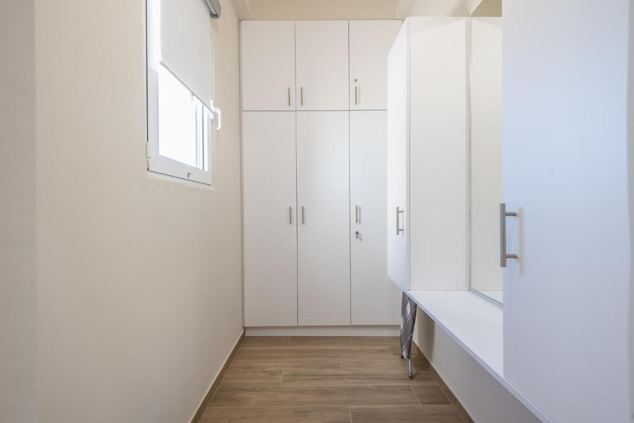 Attiki Metro Top Floor By Greece Apartment Афіни Екстер'єр фото
